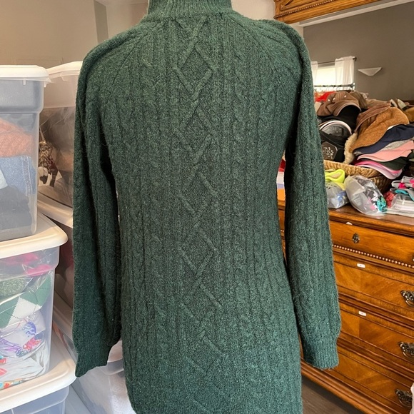 Evergreen Sweater - Picture 4 of 6